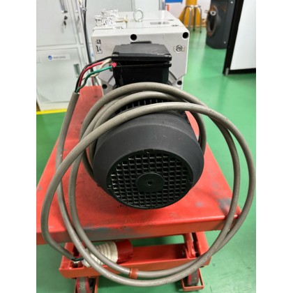 LEYBOLD D65B TRIVAC VACUUM PUMP, 240/480V 3PH Motor, Refurbish Unit 
